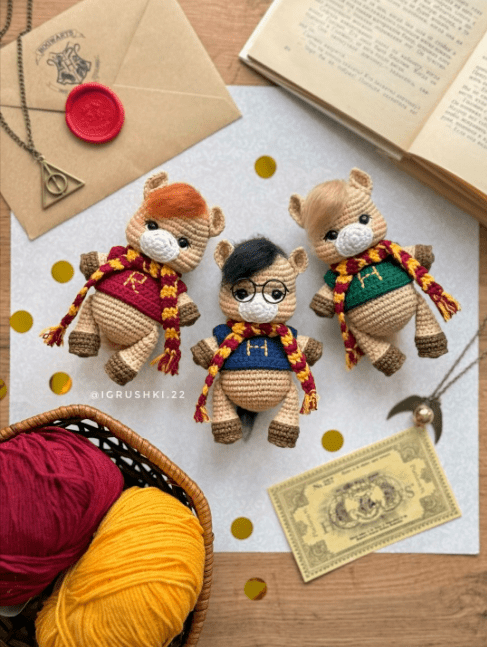 [Igrushki.22, Евгения Пологутина] Волшебные лошадки (2025)