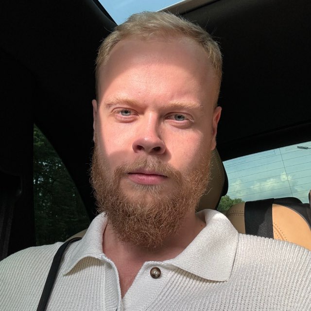 [Иван Сергеев] Феномен 3.0 (2025) [Тариф Много подписчиков, воронки, продажи и запуск на 7-ми знак]