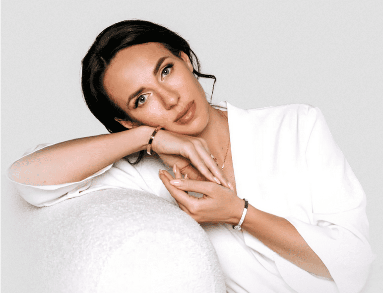 [Елена Силка] Как влюбить нужного (2025)