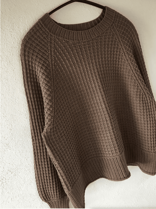 [Вяжи.ру] Свитер оверсайз вязаный спицами рельефным узором сверху Waffle blouse (2024)