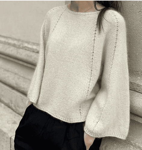[Гадрэн Фэсл] Пуловер с рукавами колокол лицевой гладью сверху вниз Breath Blouse (2025)